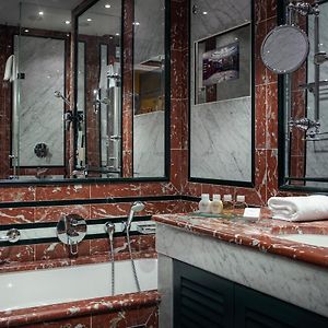 Deluxe Double or Twin Room Gala